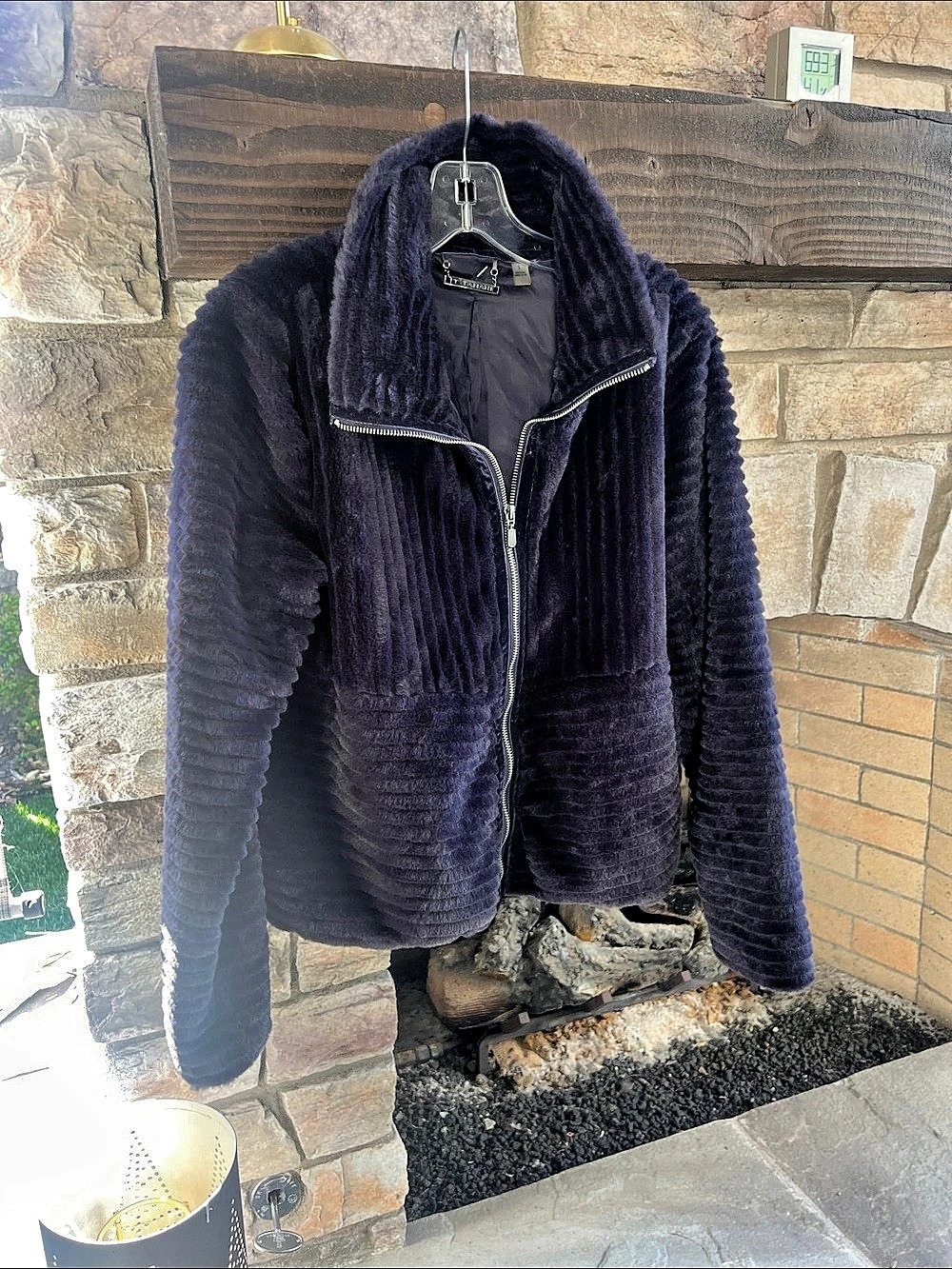 T Tahari Ribbed Plush Jacket in Blueish Gray Size Small